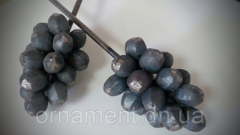 50.168 Виноградная гроздь 82х67